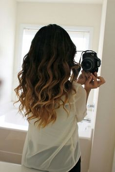 Brown to dark blonde ombre hair Fashion Hairstyles, Hair Fashion, Dye My Hair, Long Straight Hair, Cut My Hair, Hair Inspo Color, Love Hair, Long Hair Cuts, Remy Hair