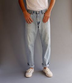 Levi Outfits, Light Wash Jeans Outfit, Lightwash Jeans, Levis Vintage, Levis 505, Jeans Outfit, Light Wash Jeans, Wash Jeans