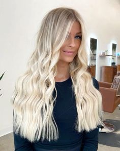 Platinum With Root Tap, Extended Root Blonde, Long Platinum Blonde Hair Balayage, Bright Blonde Hair Shadow Root, Blonde With Light Brown Roots, Bright Blonde Hair With Root Smudge, Long Platinum Blonde Hair With Shadow Root, Vanilla Blonde With Root Smudge, Bleach Blonde Hair With Shadow Roots