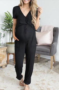 Maternity Jumpsuit Outfit, Jumpsuit Outfit Casual, Cute Maternity Outfits, Stylish Maternity Outfits, Casual Maternity, Maternity Jumpsuit, Trendy Maternity, Jumpsuit Outfit