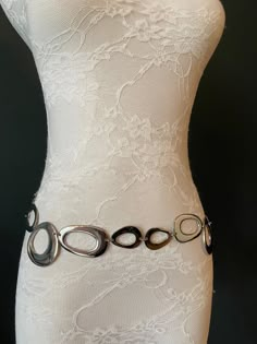 X-long Ring Belt Metal Ring Ring Quality Fashion Belt UK - Etsy Fits With Accessories, Silver Metal Belt, Free Sprit Outfits, Cloth Accessories Ideas, Party Jewelry With Metal Decoration, Silver Jewelry With Metal Decoration, Silver Metal Chain Belt With Metal Decoration, Elegant Silver Metal Chain Belt, Belts On Dresses