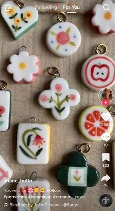 many different types of buttons are shown on the phone's display screen, including flowers and hearts