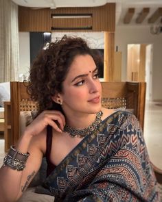 Sanya Malhotra Lehenga, Sanaya Malhotra, Bollywood Makeup, Saree Wearing, Traditional Aesthetic, Simple Saree Designs, Sanya Malhotra, Fashionable Saree Blouse Designs, Saree Poses