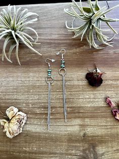 Chic Dangle Earrings With Navajo and Turquoise - Etsy Ear Art, Real Turquoise, Earrings Inspiration, Handmade Jewelry Diy, Jewelry Inspo, Silver Pearls, Turquoise Sterling Silver, Wire Jewelry, Beaded Earrings