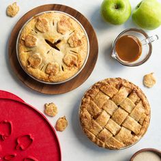 Mini Caramel Apple Pies Pies For Two, Mini Caramel Apple Pies, Caramel Apple Pies, Mini Fruit Pies, Mini Pie Pans, Mini Caramel Apples, Pan Cookies, Mini Pie, Caramel Apple Pie