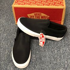 Reposhing This Item I Purchased From @Akarakos3 Because They Are Men’s Size 8 Not Women’s. Excellent Condition. Slip On Vans, Van Color, Fashion Slippers, Men's Vans, Vans Black, Mens Vans, Outfits Casuales, Vans Shoes, Mens Shoes Sneakers