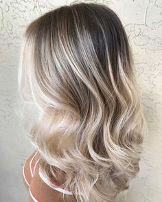 Ash Blonde Hair, Blonde Hair Looks, Blonde Hair With Highlights, Penteado Cabelo Curto, Brown Blonde Hair, Hair Color Balayage, Balayage Highlights