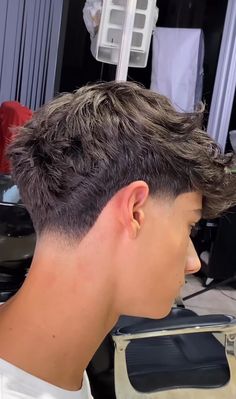 Taper Fade Long Hair, Haircut Quotes, Taper Fade Short Hair, Fade Haircut Curly Hair, Low Taper Fade Haircut, Mid Fade Haircut, Taper Fade Curly Hair, Low Fade Haircut