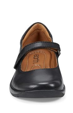 Black Round Toe Walking Shoes For Everyday, Everyday Black Walking Shoes With Round Toe, Walking Shoes With Secure Fit And Round Toe, Secure Fit Walking Shoes With Round Toe, Arch Support Boots, Wide Width Shoes For Women, Shoe Business, Soft Leather Sandals, Fork Bracelet