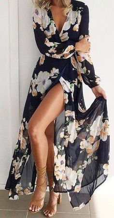 .Ana Rosa. t Sukienki Maksi, Maxi Robes, Popular Outfits, Moda Vintage, Guest Outfit, Elie Saab, Trendy Dresses, Street Styles, Floral Maxi Dress