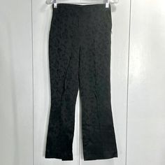 Zara Black High Waisted Kick Flare Ankle Length Pants. Includes A Velvety Floral Pattern. New With Tags! Size S *All Items Are Clean And Lint Rolled Before Sending, But May Have Dog And Cat Hair* High Waisted Culottes, White Linen Trousers, Black Linen Trousers, White Dress Pants, Yellow Suit, Ankle Dress Pants, Zara Jumpsuit, Cropped Pants Women, Belted Pants