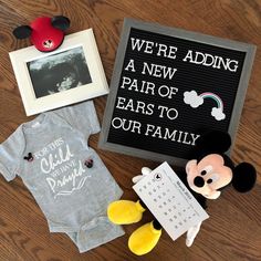 Disney Baby Shower Ideas, Fun Baby Announcement, Disney Cute, Cute Pregnancy Announcement