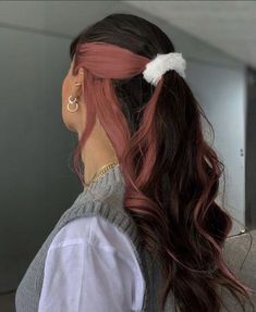 Peakaboo Dye Natural Hair Brown, Brown And Pink Hair Peekaboo, Brown Hair Peekaboo, Dark Brown Hair With Peekaboos, Peekaboo Hair Color Brunettes, Bday Hair