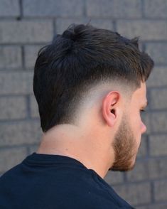 Burst Fade Crop Top, Mid Burst Fade Straight Hair, Crop Top Fade Haircut, Crop Top Haircut Men, Mohawk Hairstyles Men Faded, Short Mohawk Fade, Crop Top Fade, Faded Haircut For Men, Crop Fade