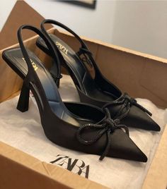 Elegant Shoes Heels, Hak Tinggi, Pretty Heels, Trendy Heels, Fashion Shoes Heels, Shoes Heels Classy, Cute Shoes Heels, Shoes Outfit Fashion, Classy Shoes