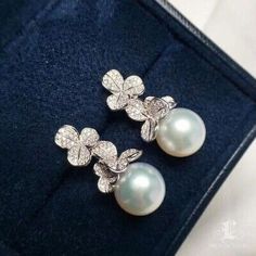 (eBay) Find many great new & used options and get the best deals for Natural 2Ct Round Pearl Flower Drop Dangle Earrings 14K White Gold Silver Plated at the best online prices at eBay! Free shipping for many products! Pearl Chandelier Earrings, South Sea Pearls Earrings, Akoya Pearl Earrings, Golden South Sea Pearls, Sea Pearl, Pearl Earring, Fancy Diamonds, South Sea Pearls, Sea Pearls