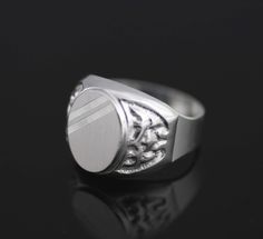 This Elegant Oval Men Ring are made from high quality Sterling Silver 925 Its the perfect gift for anyone of any age and excellent for everyday wear. Item Specifications: Model # PSV-4155 Metal Type: Sterling Silver Metal Stamp: 925 Shape Oval with Diamond Cut Oval Size: 14mm x 10mm (approx 9/16 x 6/16 inch) Stones: No MORE Men's Ring: https://www.etsy.com/shop/Alyssasdreams?ref=hdr_shop_menu&search_query=mens+ring All jewelry comes in a gift box We will ship with in 1-2 business days by USP Men Ring Silver, Modern Men, Ring With Diamond, Men Ring, Men Jewelry, Mens Silver Rings, Mens Ring, Ring Oval, Men's Ring