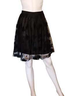 LIFELIKE LINDARICO COLLECTION LACE SKIRT