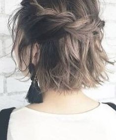 Twisted Half-Updo Wavy Layered Hair, Gorgeous Braids, Short Braids, Easy Braids, Hair Updo, Braids For Short Hair