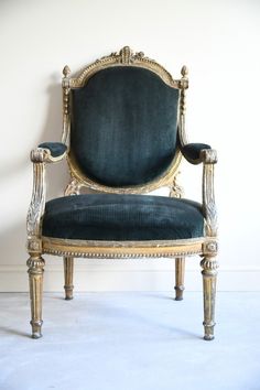 Giltwood & Gesso Fauteuil in Louis XVI Style Rainbow Furniture, Antique Armchair, Louis Xvi Armchair, Louis Chairs, Victorian Chair, Royal Furniture, Classic Armchair, Antique French Furniture