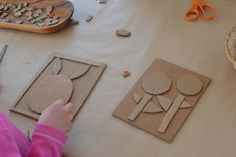 Kids Printmaking, Woodblock Printmaking, Cardboard Art, Cardboard Crafts, Art Classroom