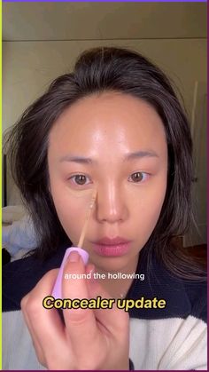 How to apply concealer on face for beginners Applying Concealer Tutorials, How To Put Concealer, How To Apply Concealer For Beginners, How To Put On Concealer, How To Use Concealer For Beginners, How To Use Concealer, Where To Put Concealer, Concealer Tips How To Apply, Where To Apply Concealer