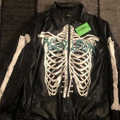 Mens/Boys Brand New Jaded London Skeleton Bone Black Jacket. I Brought Jacket From Overseas It Was To Small For My Son Needed Bigger Size. Fitted Skull Print Streetwear Outerwear, Halloween Graphic Print Outerwear For Streetwear, Black Biker Outerwear For Halloween, Halloween Graphic Print Streetwear Outerwear, Black Long Sleeve Biker Jacket For Halloween, Halloween Black Long Sleeve Biker Jacket, Alternative Black Biker Jacket For Halloween, Halloween Biker Long Sleeve Outerwear, Biker Style Long Sleeve Outerwear For Halloween