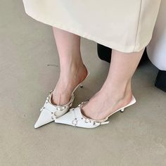 LBSFY - Pointed Toe Women Slides Slippers Rivet Design Summer Outside Dress Shoes Woman Thin High Heels Black White Silver Wedding Pumps Size 5.5=35=22.5cm Size 6=36=23cm Size 6.5=37=23.5cm Size 7=38=24cm Size 7.5=39=24.5cm Heels Flower, Flower Patchwork, Glitter Slides, Sandals Luxury, Low Heel Pumps, Women Slides, Heeled Mules Sandals, Silver Pumps, Black Pumps Heels