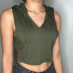 Forest Green Cropped Top With A Hoodie And Adjustable Strings. V-Neck, Very Soft Material. Brand New! Fashion Nova Tops, Colorful Hoodies, Cropped Top, Women Tops, Soft Material, Forest Green, Fashion Nova, Forest, Product Description