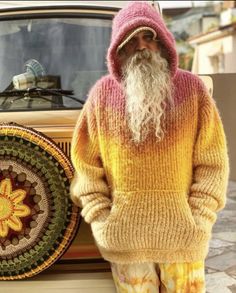 Advanced Style, Ageless Style, Creation Couture, Rainbow Print, 인물 사진, Knit Pullover, Old Man, Vintage Bohemian, Hooded Sweater