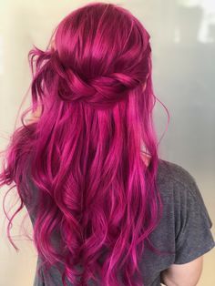 Pink Dimensional Hair, Dark Pink Hair, Mexican Hairstyles, Gothic Hair, Hot Pink Hair, Gothic Hairstyles, Colourful Hair