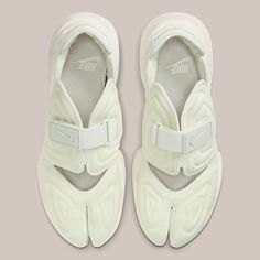 Nike Air Aqua Rift Split Toe Sail White Sandal Shoes Women Size 5 New CW7164-100 | eBay White Sporty Sandals With Arch Support, Spring Nike Comfortable Sandals, Modern Sports Sandals With Round Toe, Flat Sneakers With Arch Support For Summer, Flat Summer Sneakers With Arch Support, White Sport Sandals With Rubber Sole For Spring, Summer Sneakers With Arch Support, Modern Spring Slip-on Sport Sandals, Modern Slip-on Sport Sandals For Spring