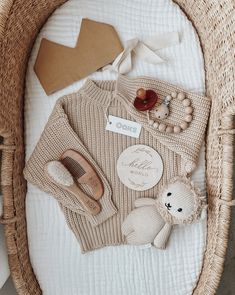 Oversized Chunky Knit Sweater, Pregnancy Ideas, Newborn Baby Photos, Baby Announcements, Baby 2, Chunky Knit Sweater, Beige Sweater, Chunky Knits Sweater