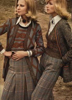 Fashion Decades, Parisienne Chic, 70s Women, 70s Inspired Fashion, 70’s Fashion, 20th Century Fashion, Evolution Of Fashion, 1970s Fashion, 60s Fashion