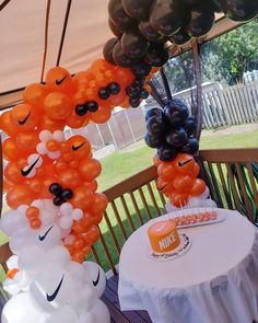 some balloons that are on top of a table