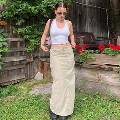 Dolly Maxi Cargo Skirt Long Skirt Cargo, Long Skirt Y2k Outfits, Cargo Skirt Aesthetic, Cargo Long Skirt Outfit, 90s Long Skirt Outfits, Cargo Maxi Skirt Outfit, Parachute Skirt Outfit, Long Cargo Skirts, Long Cargo Skirt Outfit