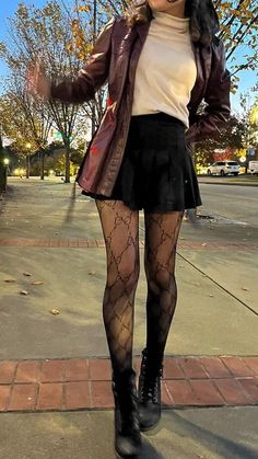 Fall Outfit With Dress, Fall Plaid Skirt Outfits With Boots, Fall Plaid Mini Skirt Outfit, City Grunge Aesthetic Outfits, Fall City Aesthetic Outfits, Vancouver Fashion Fall, Black Print Skirt Outfit, How To Style A Black Skater Skirt, Toms Diner Aesthetic