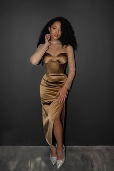 Killy Nude - Olivia Bottega Gold Velour Dress, Gold Satin Dress Outfit, New Years Dress Classy, Black And Gold Asoebi Styles, Colorful Formal Outfits, Black And Gold Dress Formal Classy, Gold Graduation Dress, Elegant Dresses Aesthetic, Gold Dress Classy