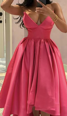 Diy Skirt And Top Set, Short Structured Dress, Elegant Date Night Outfit, A Line Party Dress, Soft Feminine Outfits, Feminine Outfits, Formal Prom Dress, Dinner Dress Classy