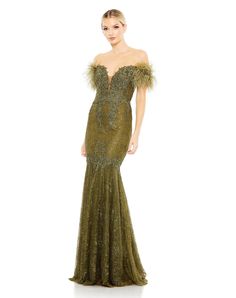 Feathered Crystal Embellished Sleeveless Gown – Mac Duggal Olive Style, Off Shoulder Evening Dress, Tulle Evening Dress, Prom Long, Mac Duggal Dresses, Trumpet Gown, Trumpet Skirt, Sleeveless Gown, Glamorous Style