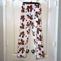 Lounge Pants Pajamas Pants Soft And Cozy With Christmas Deer Prints. Size Small Pet And Smoke Free Home Christmas Bedtime Long Bottoms, Cozy Bottoms For Christmas Pajama Party, Cozy Christmas Bottoms For Pajama Party, Christmas Loungewear Long Pants, Casual Christmas Bedtime Pants, Cozy Christmas Pajama Party Bottoms, Christmas Loungewear Pants, Christmas Pajama Party Sleepwear Long Pants, Cozy Christmas Loungewear Bottoms