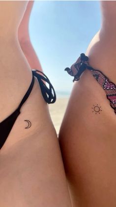 Cute Tattoos To Get With Best Friend, Matching Tattoos For Best Friends Finger, Matching Tattoos Ideas For Friends, We Were Girls Together Tattoo, Set Tattoo Friends, Matching Small Tattoos For Best Friends, 4 Person Matching Tattoos, Girl Best Friend Tattoos, Tattoo For Friends Matching