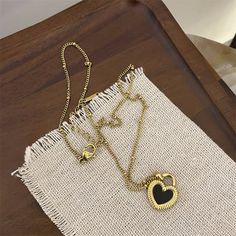 Style: Simple Heart-shaped Alloy Necklaces For Mother's Day, Heart-shaped Alloy Chain Necklace, Gold Heart-shaped Alloy Necklace, Gold Alloy Heart Necklace, Heart Pendant Metal Jewelry Tarnish Resistant, Valentine's Day Gold Alloy Necklaces, Valentine's Day Gold Alloy Necklace, Valentine's Day Black Alloy Necklace, Black Heart-shaped Alloy Necklaces