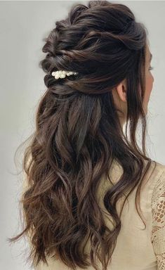 Half Up Half Down Hairstyles, Flowers In Her Hair, Open Hairstyles, Long Hair Wedding Styles, Front Hair Styles, Wedding Hair Inspiration