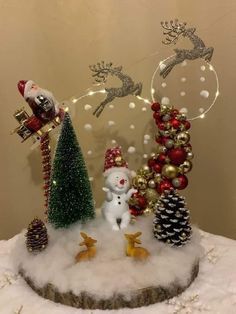 Hoop Decorations, Christmas Centerpiece Ideas, Christmas Wreath Designs, Diy Christmas Candy, Diy Felt Christmas Ornaments, Christmas Signs Diy, Christmas Decorations Centerpiece, Cheap Christmas Diy, Christmas Centers