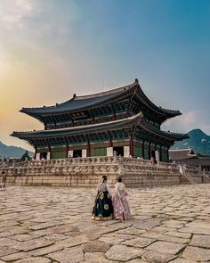 Gyeongbokgung-palace-seoul Travelling To Korea, South Korea Seoul Travel, Korea Trip Planning, Seoul Instagram Pictures, Korea Places To Visit, Korea Instagram Photos, Korea Travel Aesthetic, Lotte World Seoul, Korea Tourist Spots