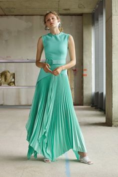 Solace London, Mint Dress, Resort 2020, Dresses 2020, Fashion Show Collection, Fashion 2020, Pleated Dress