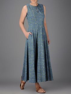 Cotton Dress Pattern Indian, Cotton Dresses Online, Cotton Dress Pattern, Kalamkari Dresses, Ikkat Dresses, Cotton Kurti Designs, Kurti Designs Party Wear, Kurta Designs Women, Saree Dress