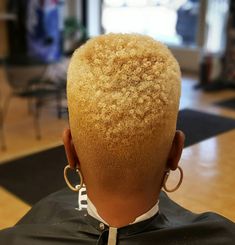 Blonde Taper Fade Black Women, Short Blonde Fade Black Women, Blond Tapered Natural Hair, Blonde Hair Shaved Sides Black Women, Blonde Short Cut For Black Women, Blonde Bald Fade Women Black, Tapered Cut Natural Hair, Fade Haircut Women, Tapered Natural Hair Cut