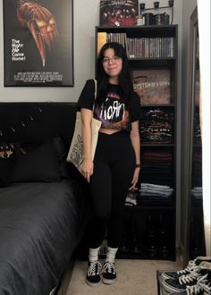 #korn #bandtee #bandteeoutfit #numetal #vans #oldskoolvans Fishnets And Converse Outfit, Basic Alternative Outfits, Gothic Hiking Outfit, Band T Shirt Outfit Grunge, Band Shirt Leggings Outfit, Leggings With Dr Martens, Alternative Athletic Outfits, Leggings Outfit Grunge, Soft Goth Black Women